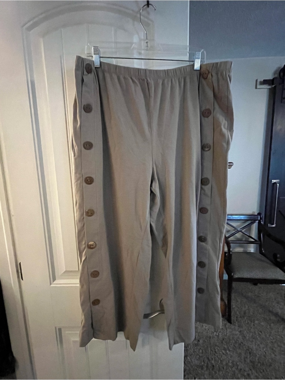 Soft Surroundings Taupe Pull-On Wide Leg Capris Button Detail, 2X